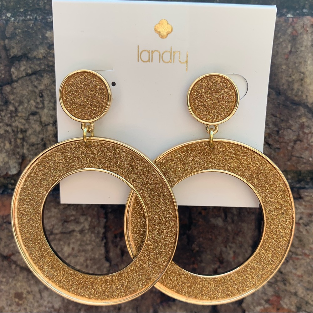 NWT SPARKLY EARRINGS